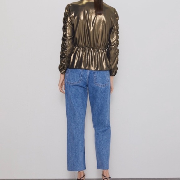 HP!! 🎉NEW Zara Metallic Ruched Top - Picture 3 of 3